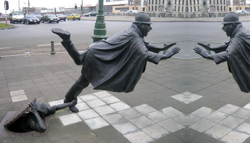 Скульптуры против гравитации