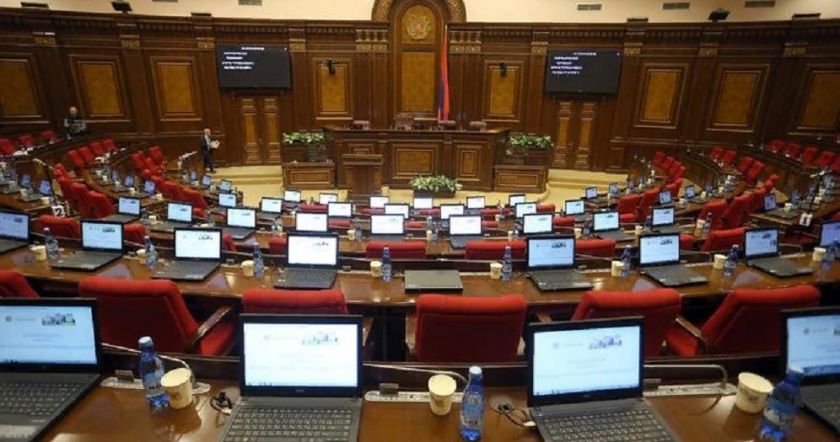 Законопроект «Процветающей Армении» включен в повестку дня сессии НС