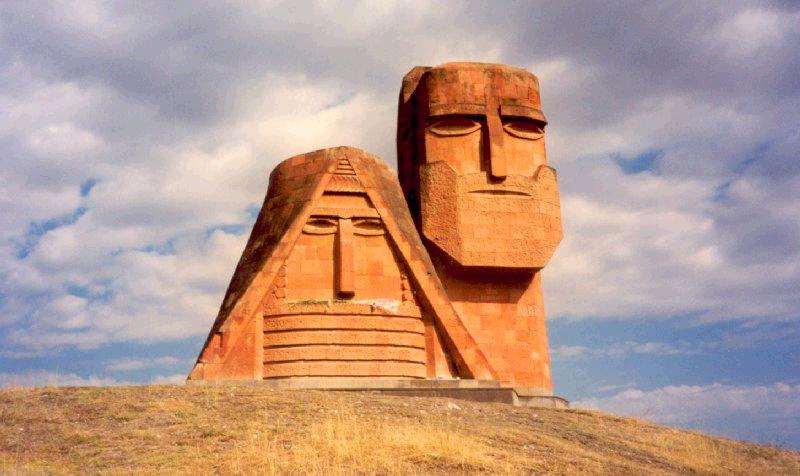 Процесс не может повлиять на отношения Армения - Арцах