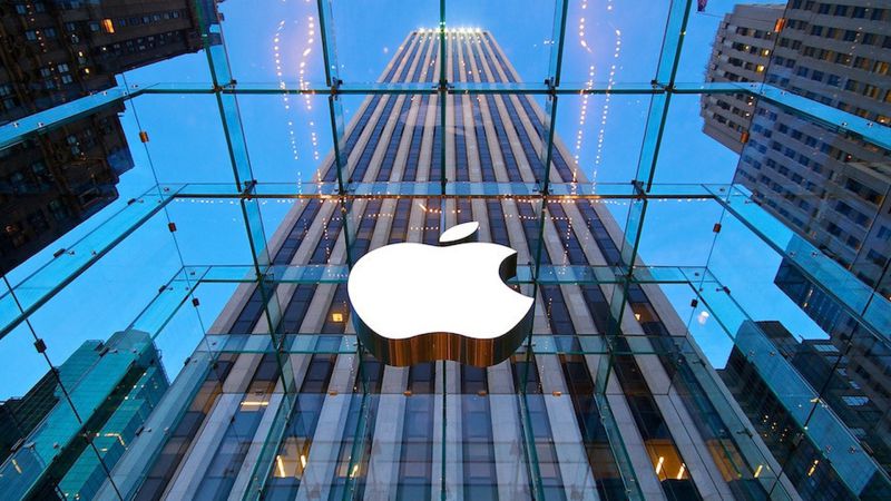 Apple отключит от интернета старые iPhone