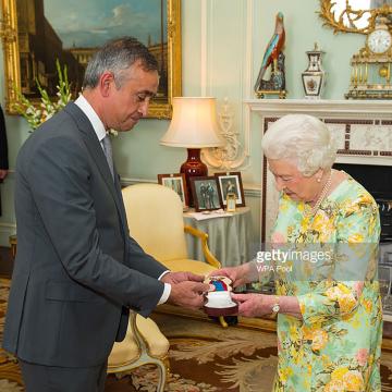 Лорд Ара Дарзи - основоположник роботохирургии: «Я хотел бы посетить Армению»