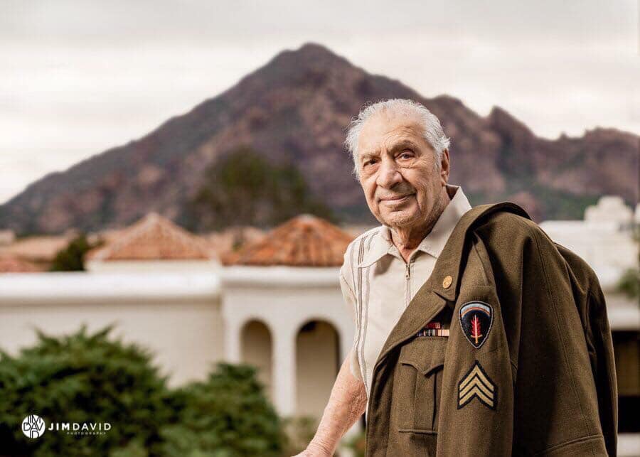 Дональд Трамп принял 97-летнего ветерана Грегори Меликяна