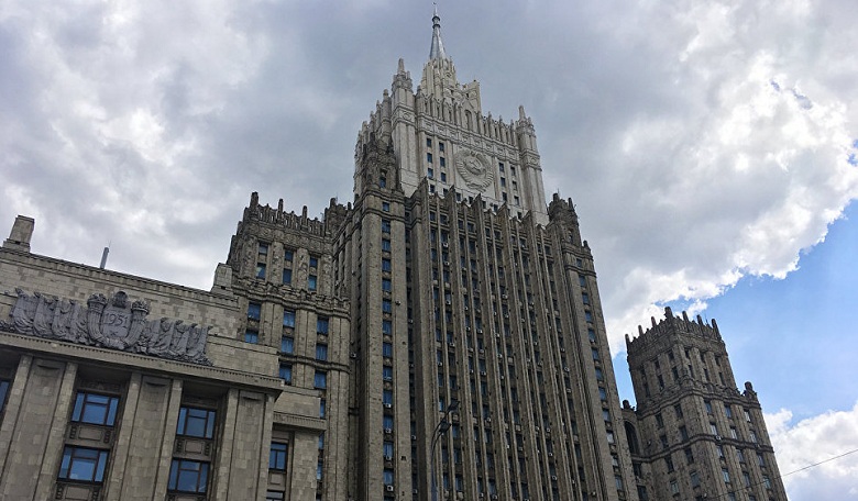 В МИД России прокомментировали беседу глав Армении и Азербайджана в Душанбе