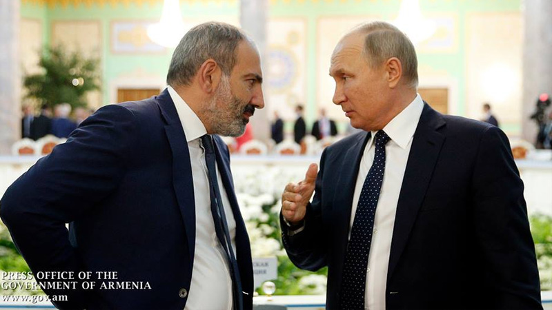 Песков рассказал о переговорах Путина с Пашиняном (видео)