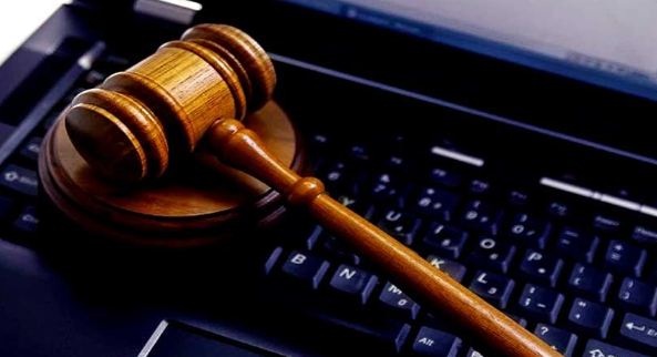 Кommersant: Распространение недостоверной информации могут приравнять к призывам к экстремизму